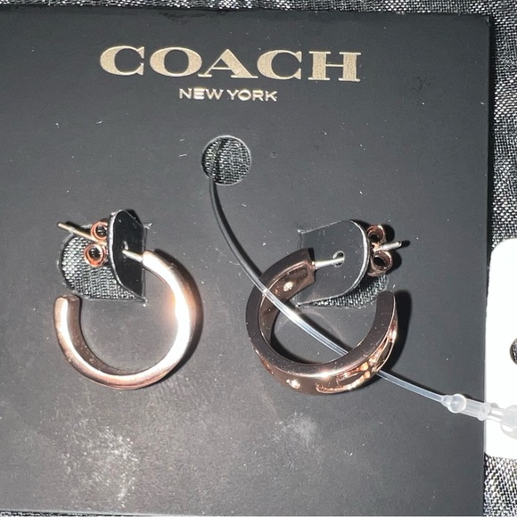 🌹 Coach Signature Rose Gold Huggie Earrings ⭐️ - Picture 2 of 5